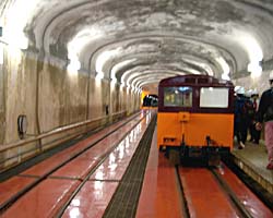 トロッコ列車